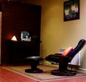 Retreat In The Suburbs - Goulburn Accommodation