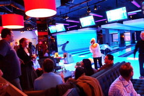 Strike Bowling Bar - King Street Wharf - Goulburn Accommodation 2