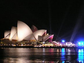 Sydney Opera House - Goulburn Accommodation 3
