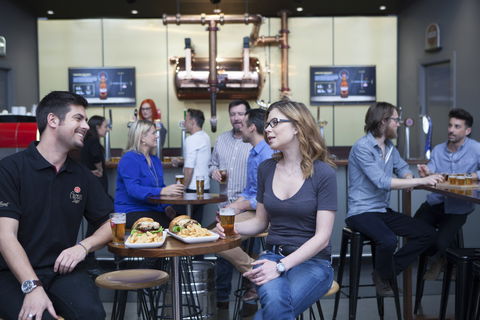 Carlton Brewhouse - Goulburn Accommodation 6