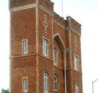 Barracks Archway - Goulburn Accommodation