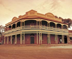 State Hotel - Goulburn Accommodation 0
