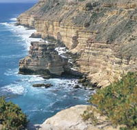 Island Rock and Natural Bridge - Goulburn Accommodation