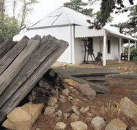 Elverd Cottage - Goulburn Accommodation