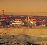 Super Pit - Goulburn Accommodation