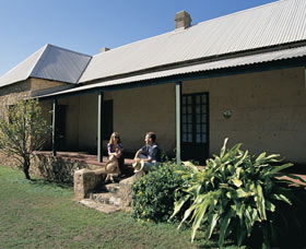 Cliff Grange - Goulburn Accommodation 0