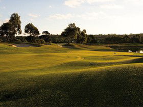 McCracken Country Club Golf Course - Goulburn Accommodation 0