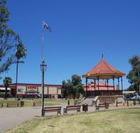 Gladstone Square - Goulburn Accommodation