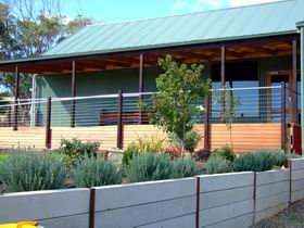 Willunga Creek Wines - Goulburn Accommodation 0