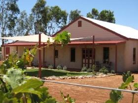 919 Wines - Goulburn Accommodation 0