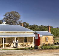 Two Hands Wines - Goulburn Accommodation