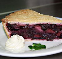 The Cherry Shed - Goulburn Accommodation