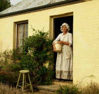 Grannie Rhodes' Cottage - Turn The Key Of Time - Goulburn Accommodation
