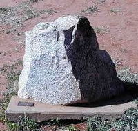 Destructo Monument - Goulburn Accommodation