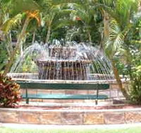 Bauer and Wiles Memorial Fountain - Goulburn Accommodation