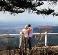 Picnic Point Lookout And Parkland - Goulburn Accommodation