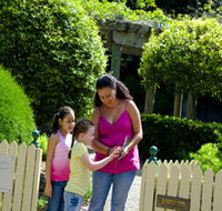 Redlands IndigiScapes Centre - Goulburn Accommodation