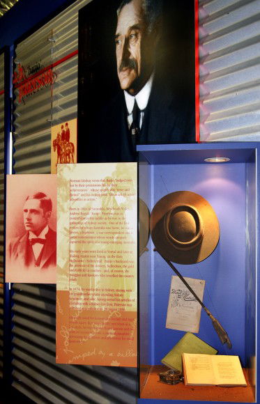 Waltzing Matilda Centre - Goulburn Accommodation 9