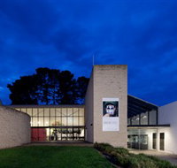 Monash Gallery of Art - Goulburn Accommodation