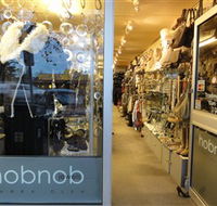 Hobnob Jewels - Goulburn Accommodation