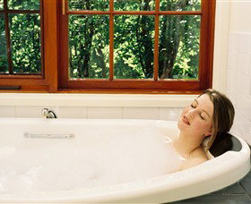 Queensberry Studio - Goulburn Accommodation 0