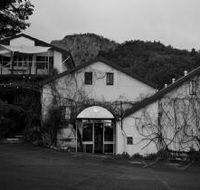 Amphora Wine Group - Goulburn Accommodation