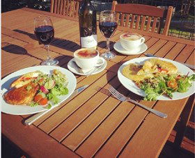 Flyfaire Wines - Goulburn Accommodation 3