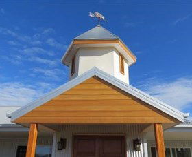 Flyfaire Wines - Goulburn Accommodation 1