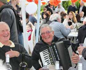 Politini Wines - Goulburn Accommodation 0