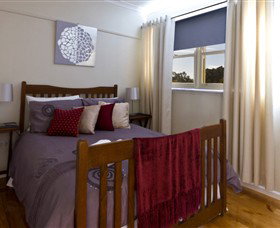 Politini Wines - Goulburn Accommodation 4