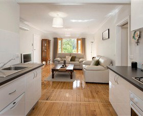 Politini Wines - Goulburn Accommodation 6