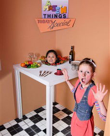 A Maze'N Things - Goulburn Accommodation 1