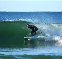 Surfaris Surf Camp - Goulburn Accommodation