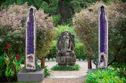 Crystal Castle & Shambhala Gardens - Goulburn Accommodation 3
