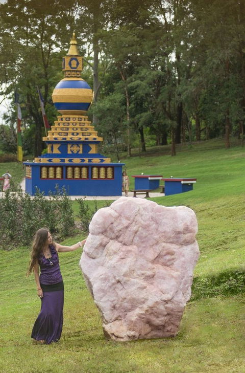 Crystal Castle & Shambhala Gardens - Goulburn Accommodation 9