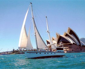 A Luxury Yacht On Sydney Harbour - Goulburn Accommodation 1