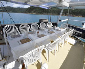 A Luxury Yacht On Sydney Harbour - Goulburn Accommodation 4