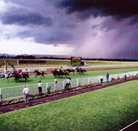 Hawkesbury Race Club - Goulburn Accommodation