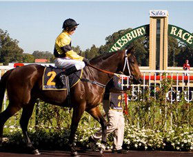 Hawkesbury Race Club - Goulburn Accommodation 2