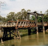 Swan Hill - Murray River Road Bridge - Goulburn Accommodation