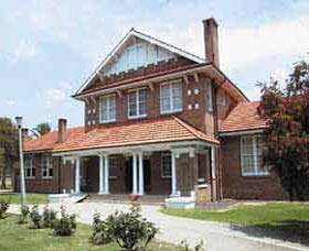 Hay War Memorial High School Museum - Goulburn Accommodation 0