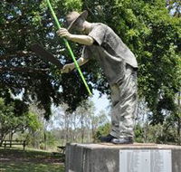 Cane Cutter Memorial - Goulburn Accommodation