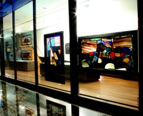 National Art Glass Collection - Goulburn Accommodation 0