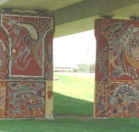 Cowra Bridge Pylons - Goulburn Accommodation