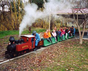 Holbrook Miniature Railway - Goulburn Accommodation 0