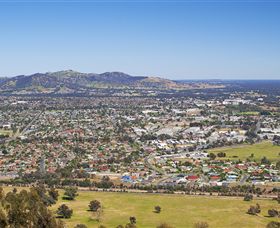 Huon Hill Parklands - Goulburn Accommodation 1