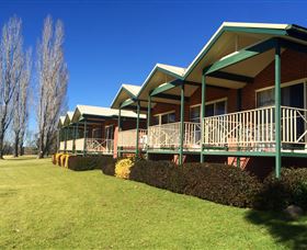 Tenterfield Golf Club - Goulburn Accommodation 5