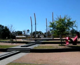 Sculpture Garden Campbelltown - Goulburn Accommodation 2