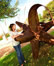 Sculpture Garden Campbelltown - Goulburn Accommodation 4