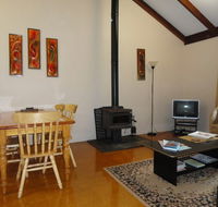 Tinglewood Cabins - Goulburn Accommodation
